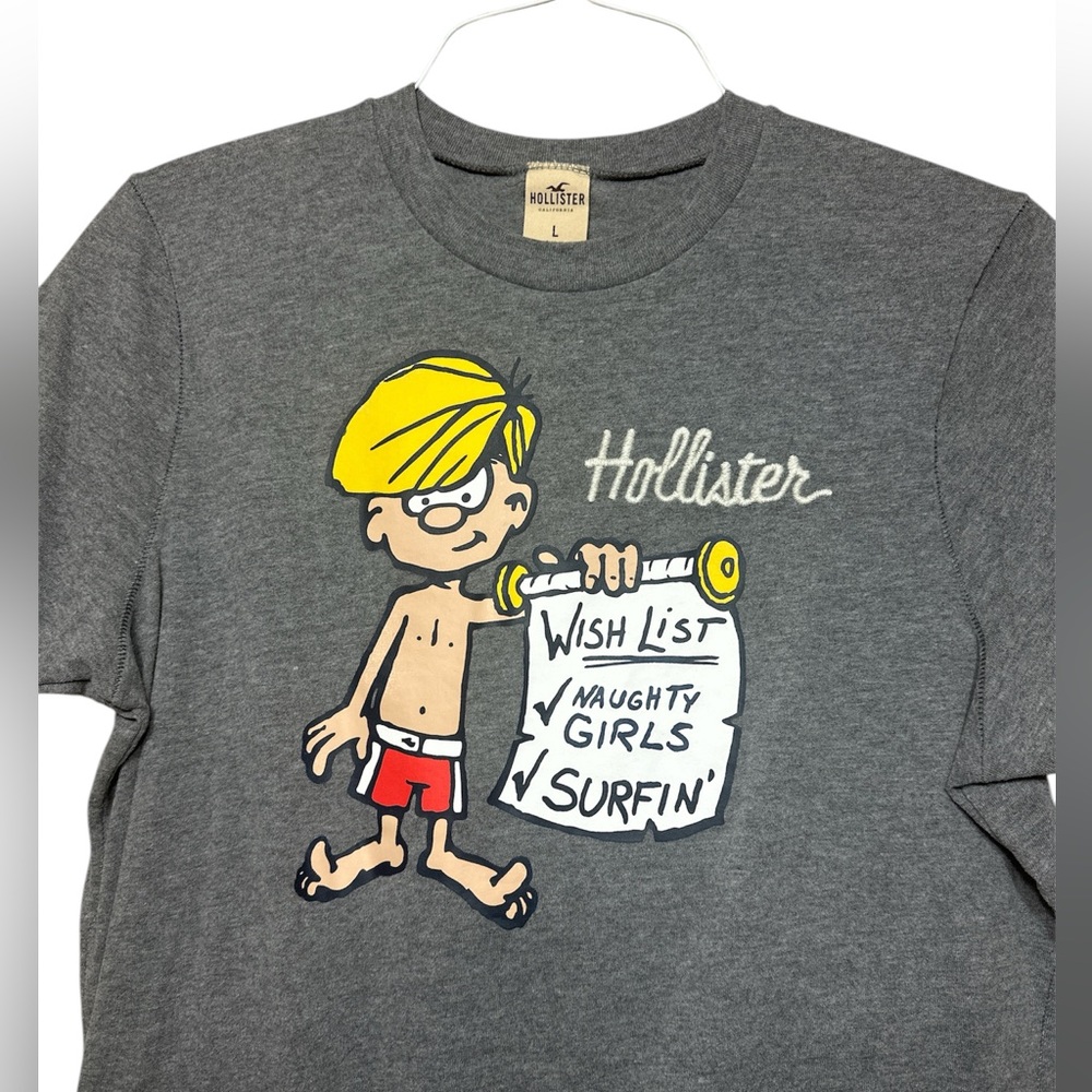 👕 vintage Hollister tee with Waxer mascot “naughty list”Christmas tee size L - Picture 3 of 9